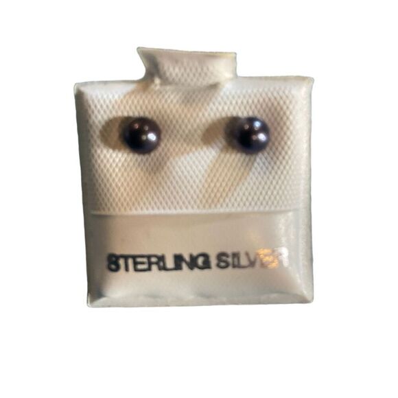 Black Silver Natural Pearl Stud Earrings - Picture 4 of 7